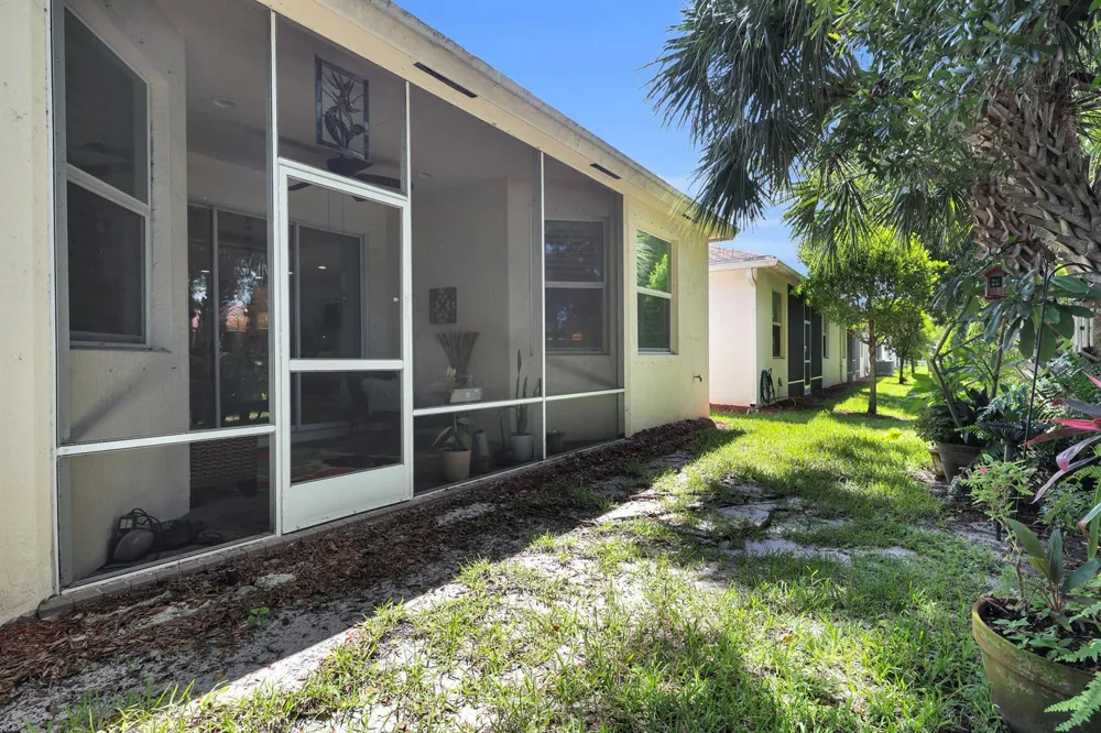 7414 OAKRIDGE PLACE Vero Beach, FL 32966