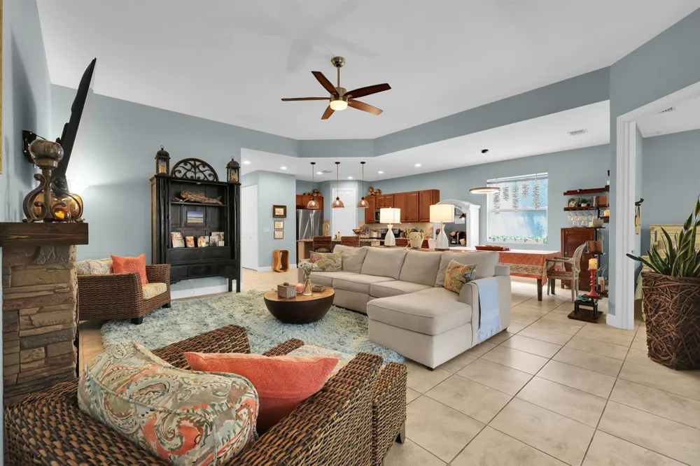 7414 OAKRIDGE PLACE Vero Beach, FL 32966