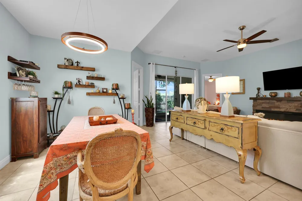 7414 OAKRIDGE PLACE Vero Beach, FL 32966