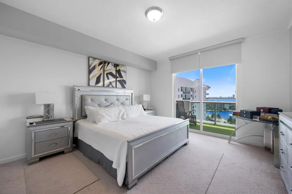 7900 HARBOR ISLAND DRIVE #1517 North Bay Village, FL 33141