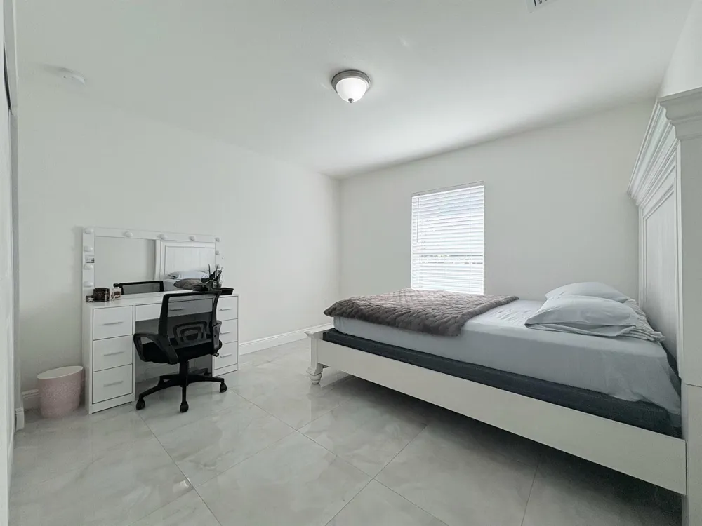 6539 Alexander Road West Palm Beach, FL 33413