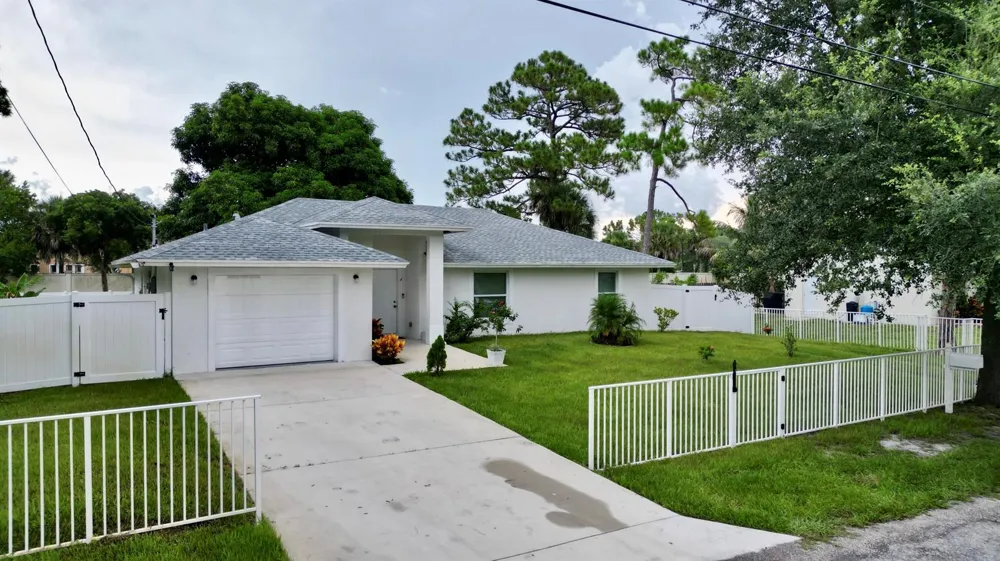 6539 Alexander Road West Palm Beach, FL 33413