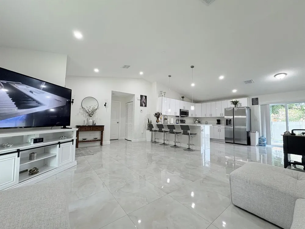 6539 Alexander Road West Palm Beach, FL 33413