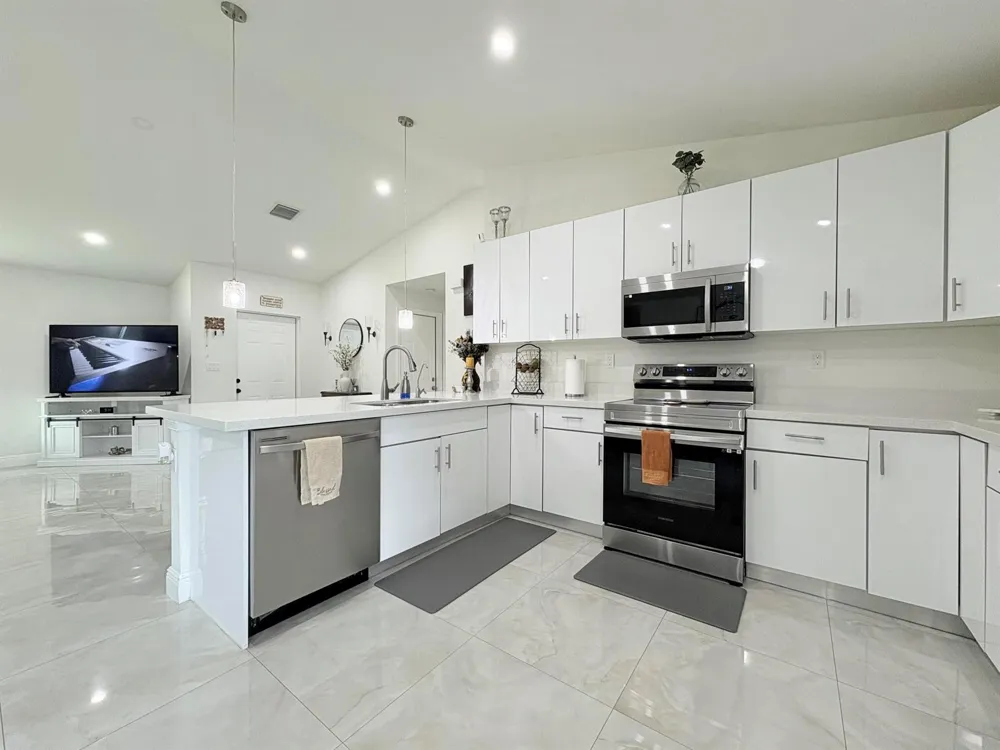 6539 Alexander Road West Palm Beach, FL 33413