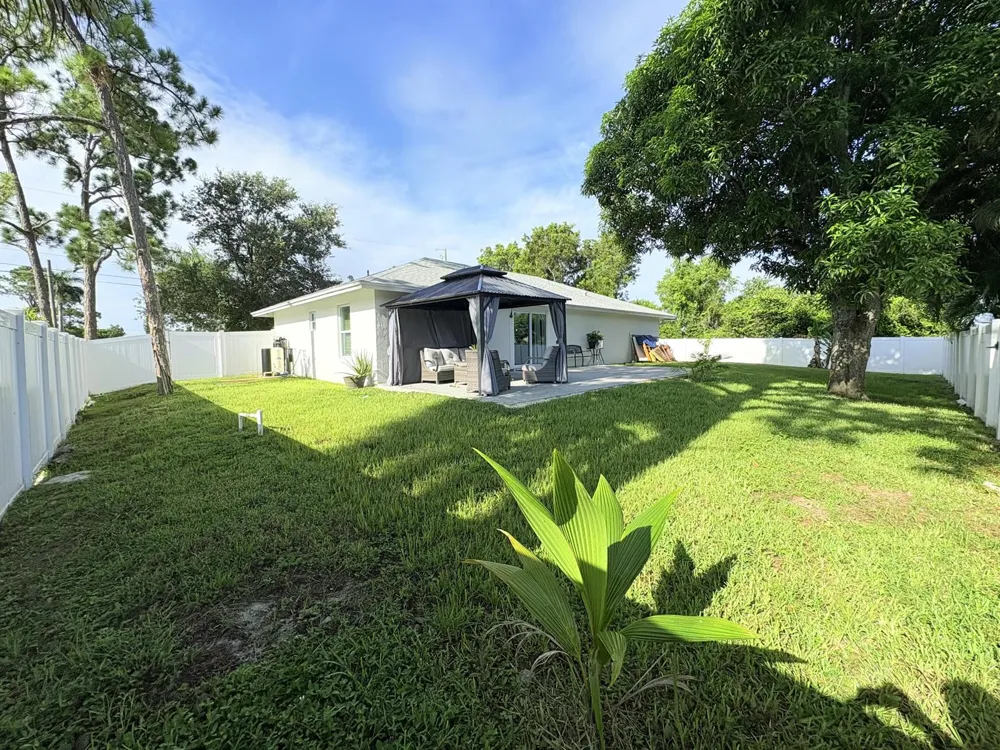 6539 Alexander Road West Palm Beach, FL 33413