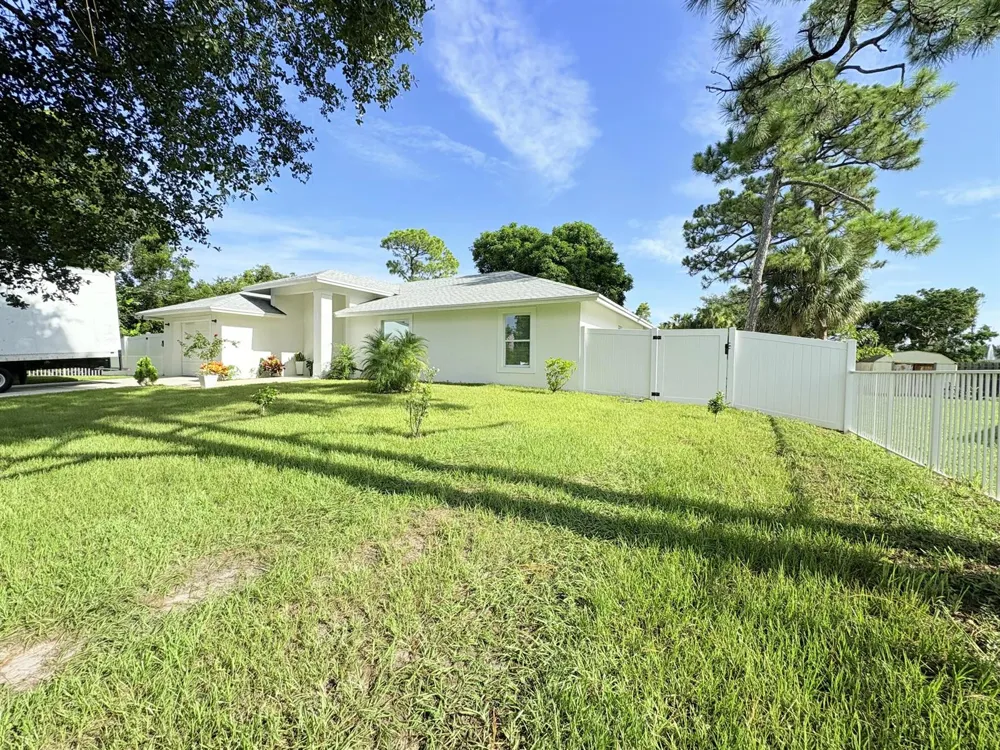 6539 Alexander Road West Palm Beach, FL 33413