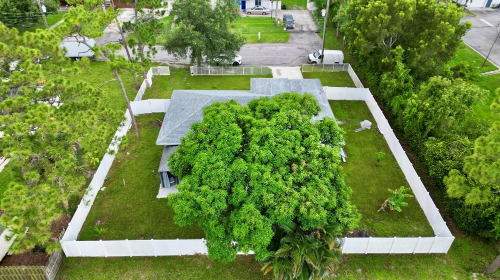 6539 Alexander Road West Palm Beach, FL 33413