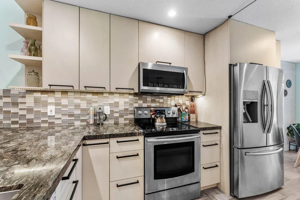 18577 Woodstream Drive Boca Raton, FL 33498