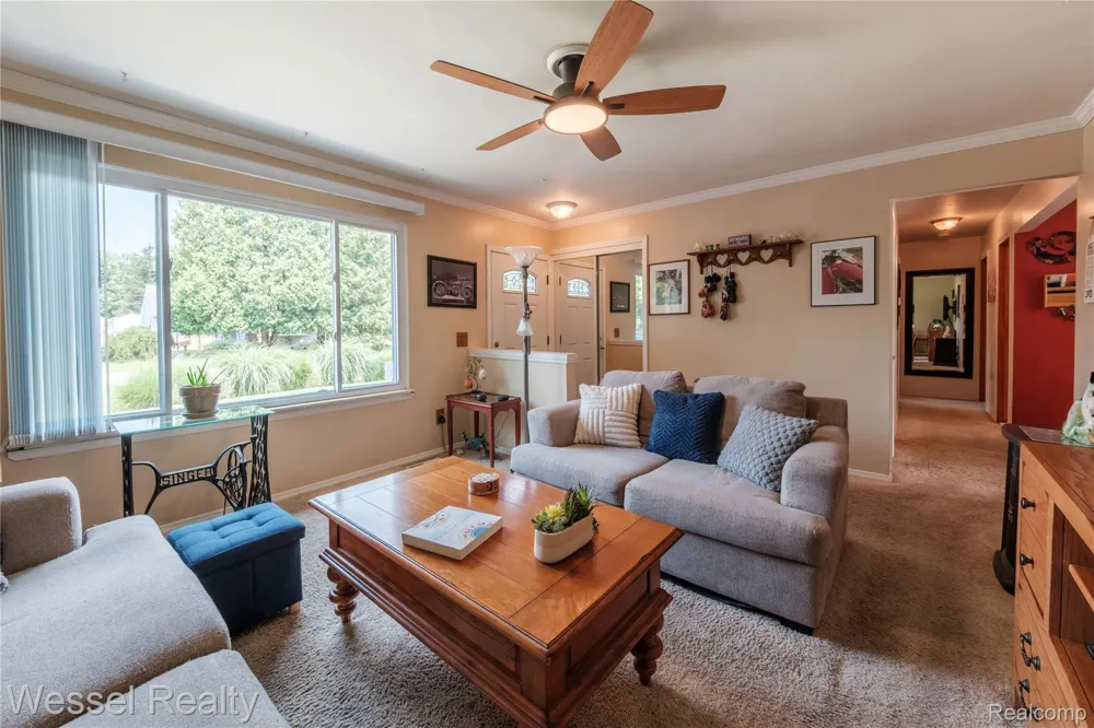 2444 Howe Street Shelby Charter Township, MI 48317