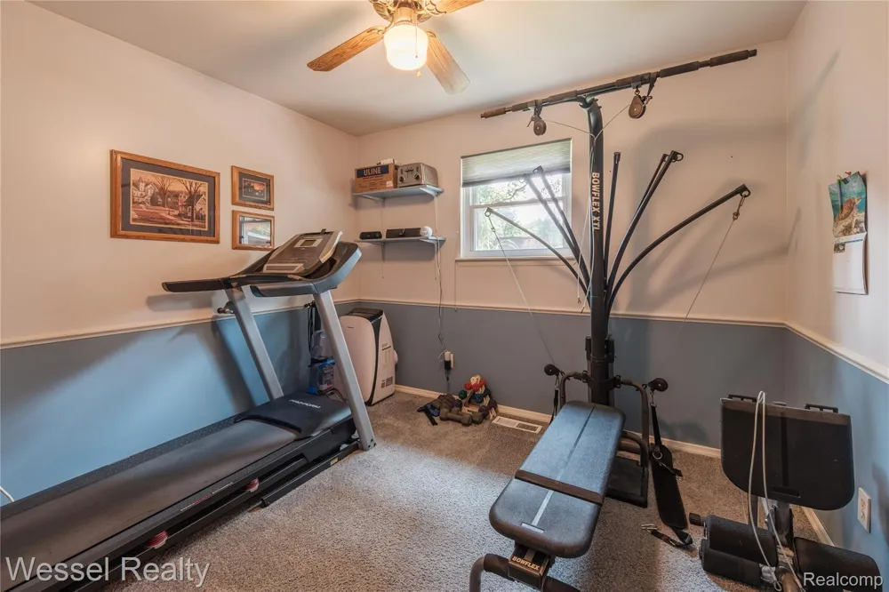 2444 Howe Street Shelby Charter Township, MI 48317