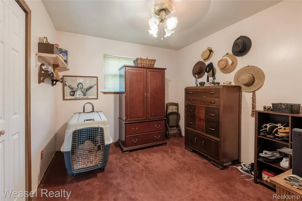 2444 Howe Street Shelby Charter Township, MI 48317