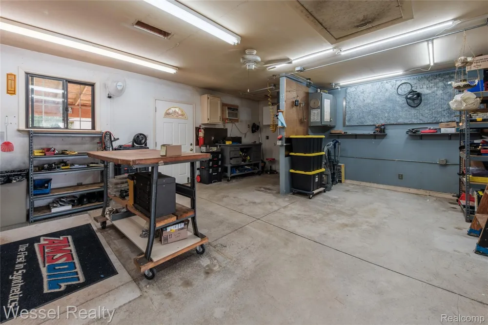 2444 Howe Street Shelby Charter Township, MI 48317