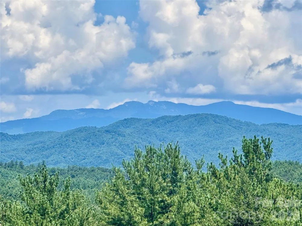 5504 Cedar Cove Way Lenoir, NC 28645