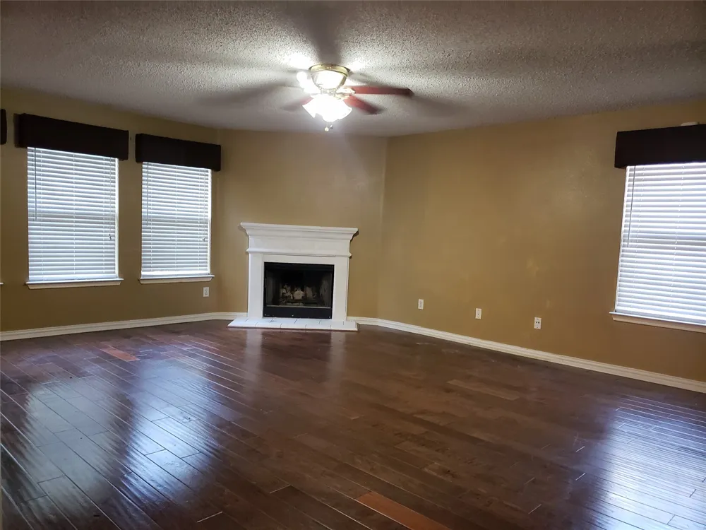 7009 Oconnor Street Arlington, TX 76002
