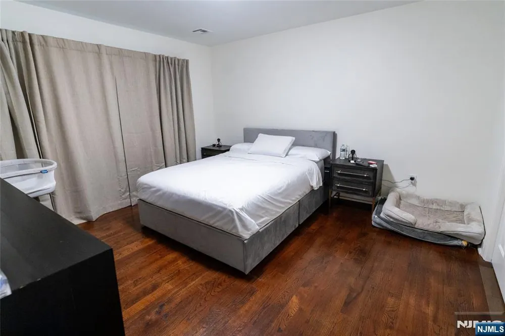246 Stirling Avenue Orange, NJ 07050