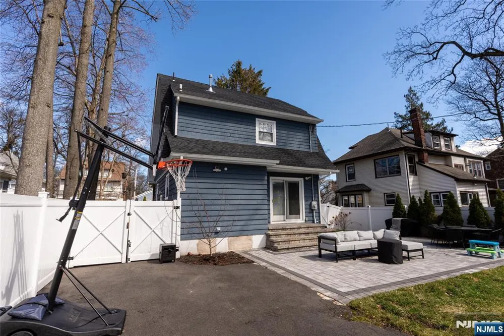 246 Stirling Avenue Orange, NJ 07050