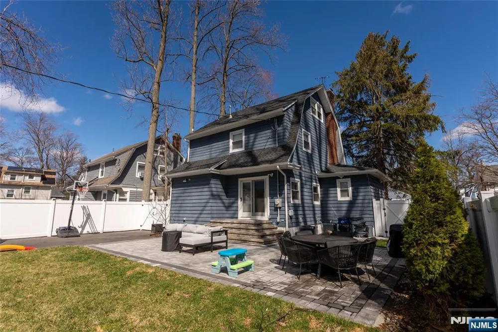 246 Stirling Avenue Orange, NJ 07050