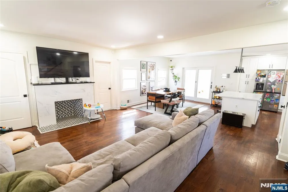 246 Stirling Avenue Orange, NJ 07050