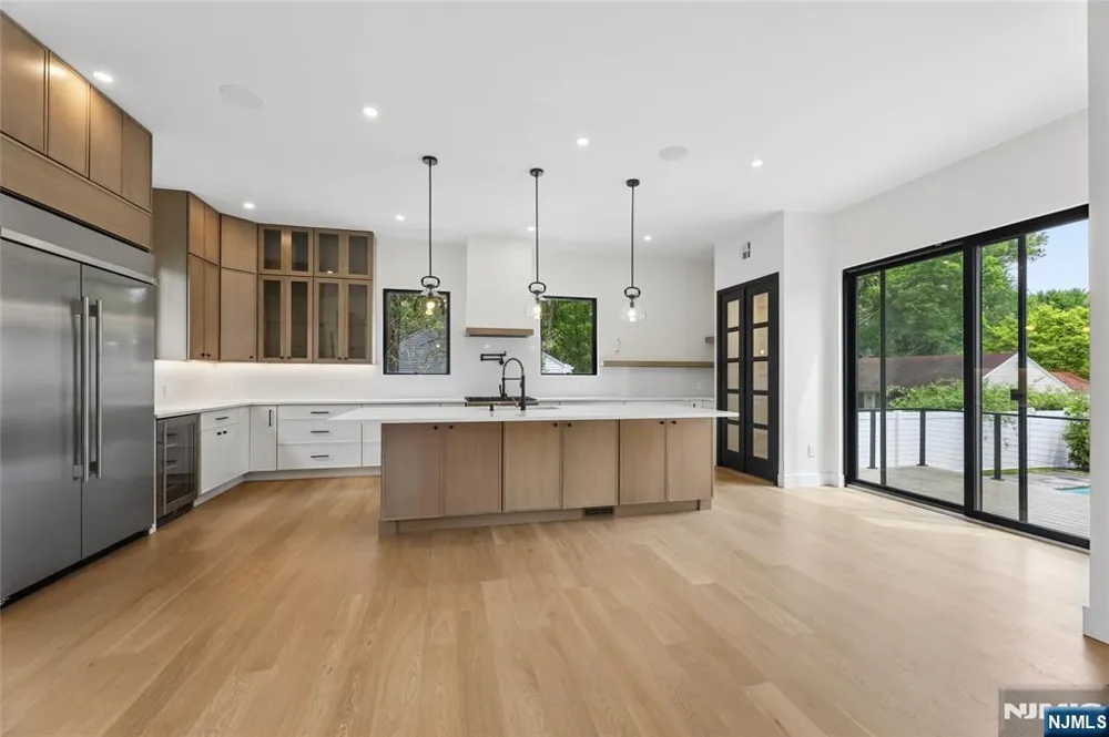 1 Bancroft Place Cresskill, NJ 07626