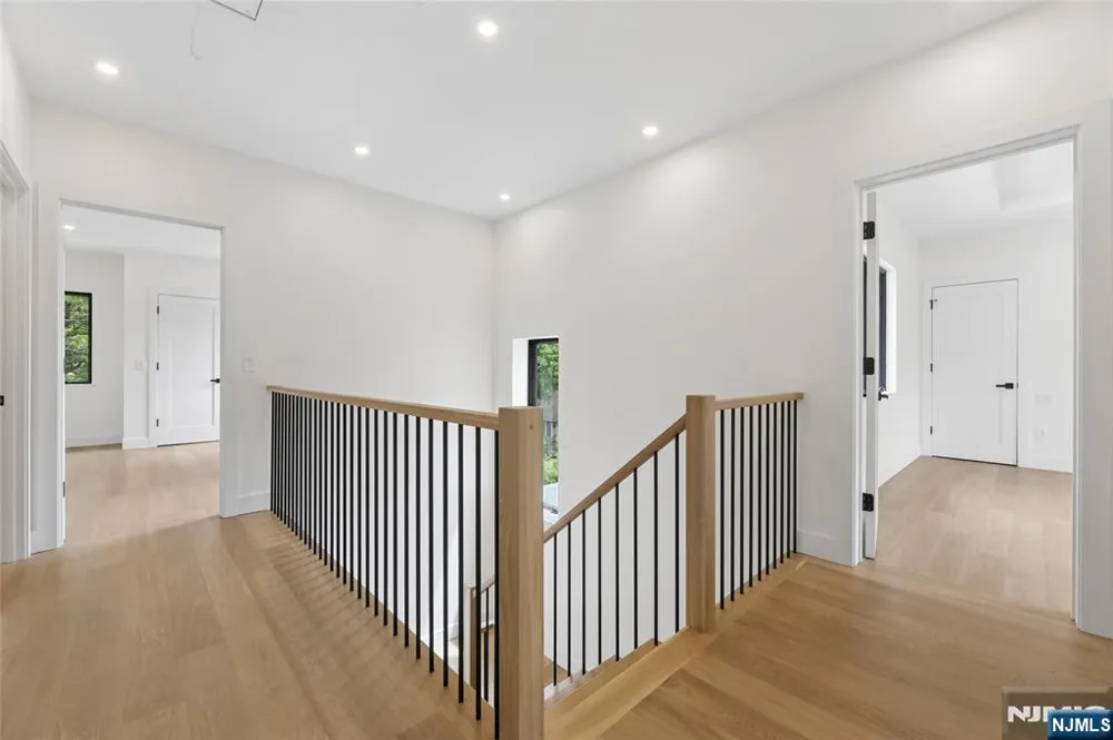 1 Bancroft Place Cresskill, NJ 07626