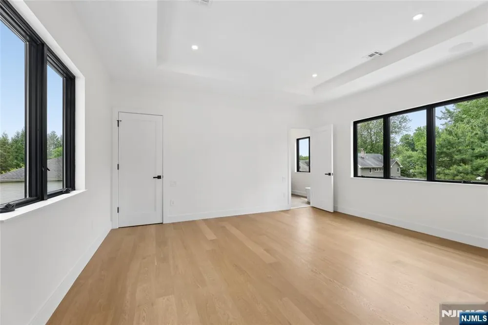 1 Bancroft Place Cresskill, NJ 07626
