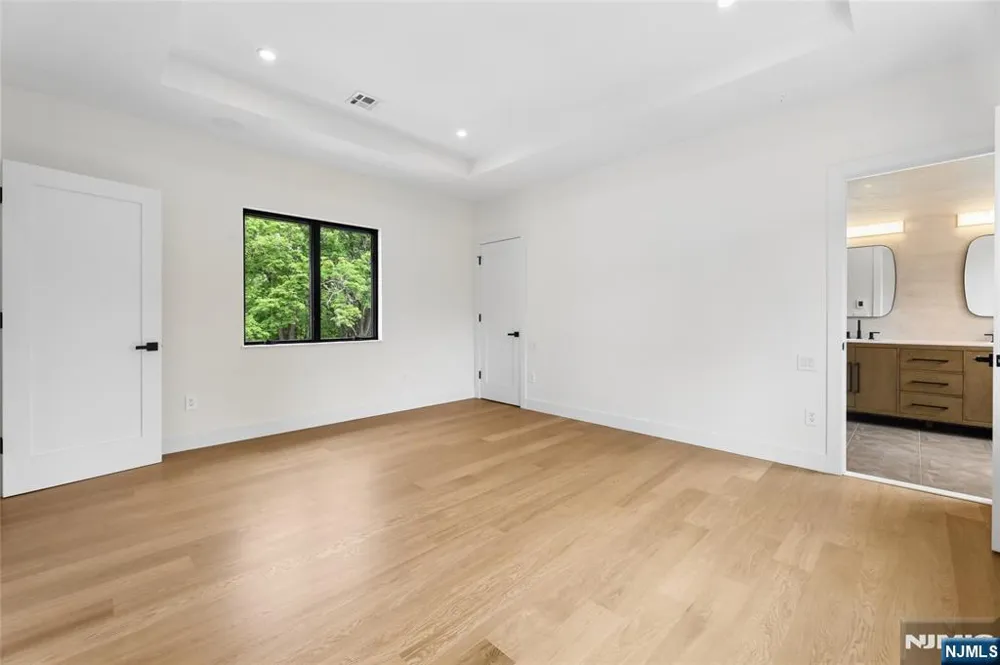 1 Bancroft Place Cresskill, NJ 07626