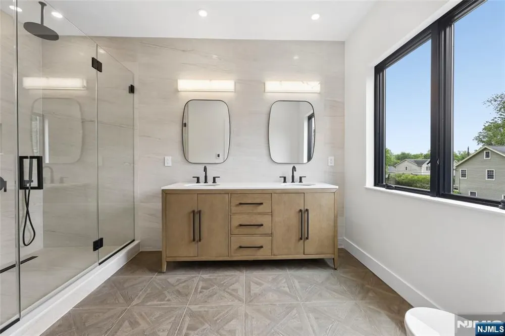 1 Bancroft Place Cresskill, NJ 07626