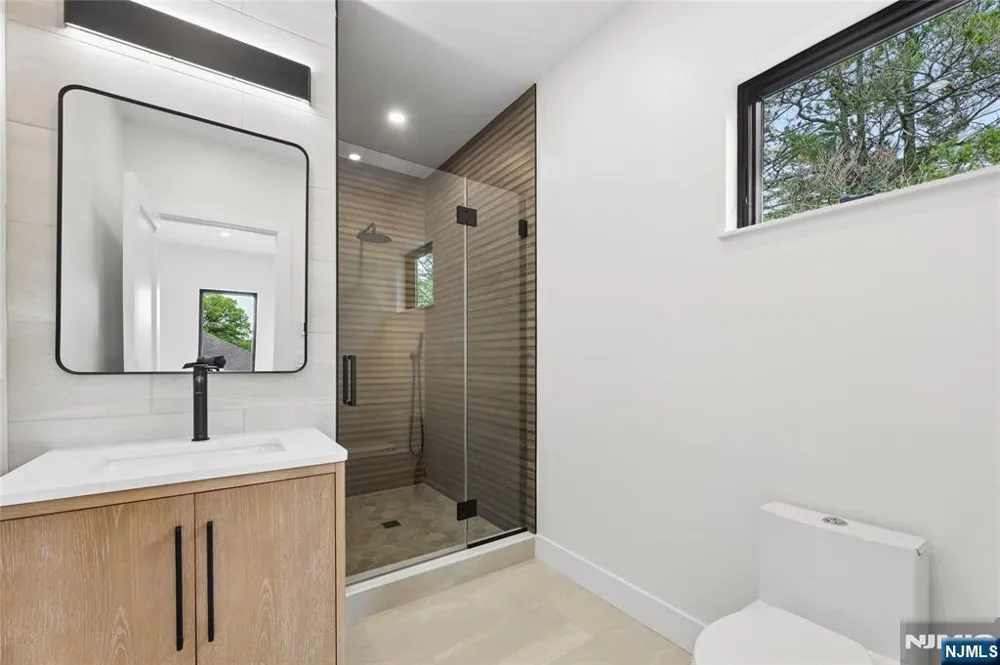 1 Bancroft Place Cresskill, NJ 07626