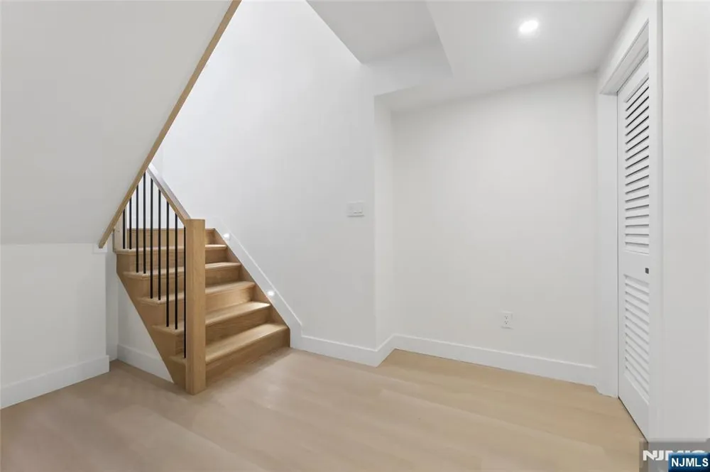 1 Bancroft Place Cresskill, NJ 07626
