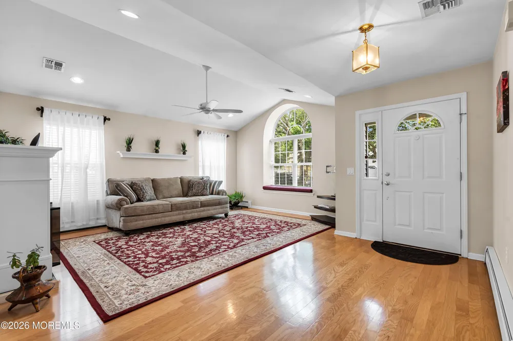 155 Skyline Drive Lakewood, NJ 08701