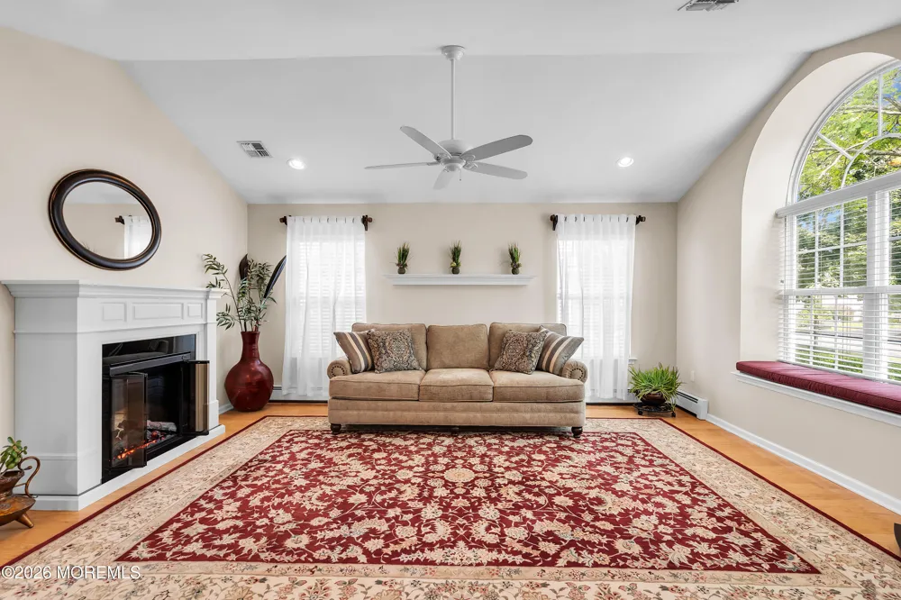 155 Skyline Drive Lakewood, NJ 08701