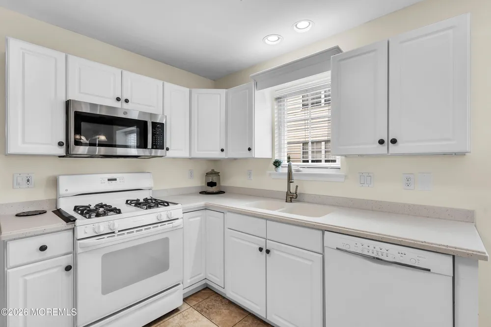 155 Skyline Drive Lakewood, NJ 08701