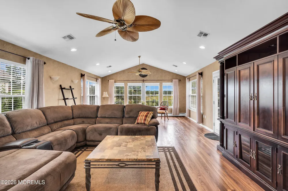 155 Skyline Drive Lakewood, NJ 08701