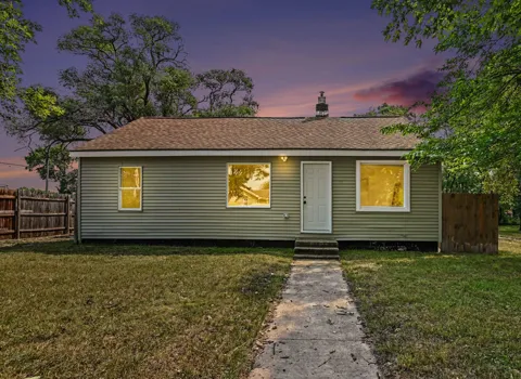 2304 Dyson Street