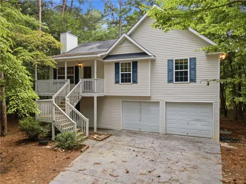 50 Oak Grove Lane NW
