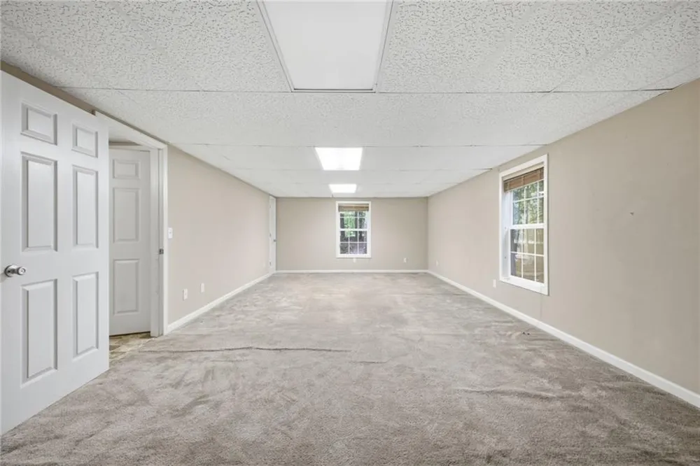 50 Oak Grove Lane NW Adairsville, GA 30103