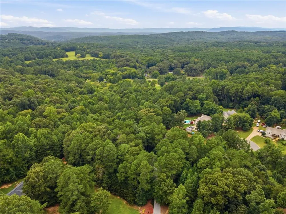 50 Oak Grove Lane NW Adairsville, GA 30103