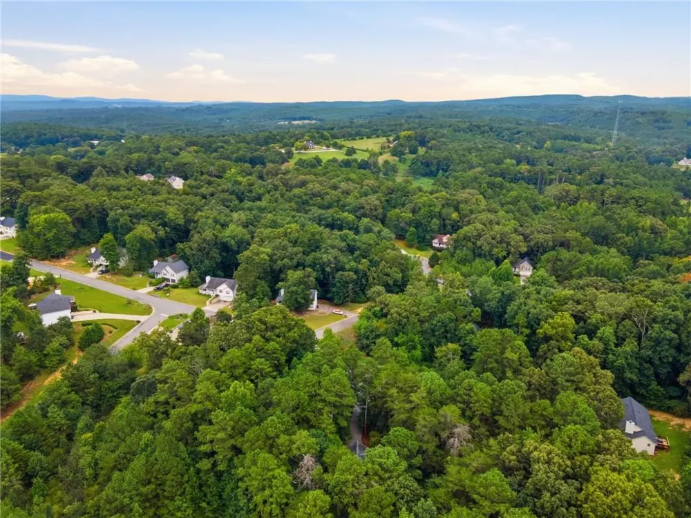 50 Oak Grove Lane NW Adairsville, GA 30103
