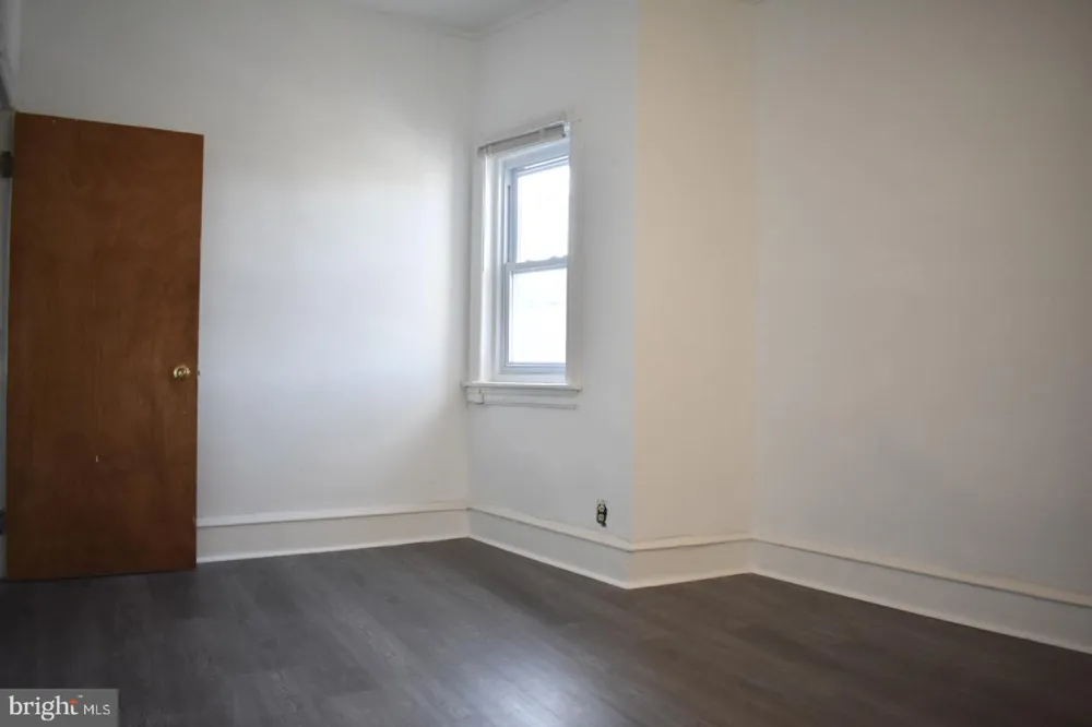 10 S 62ND STREET Philadelphia, PA 19139