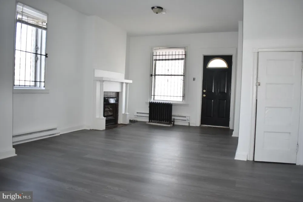 10 S 62ND STREET Philadelphia, PA 19139