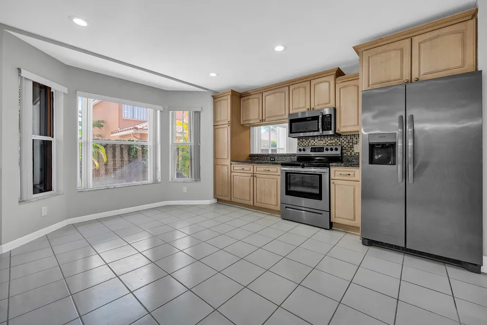 10820 BUTTONWOOD LAKE DRIVE Boca Raton, FL 33498