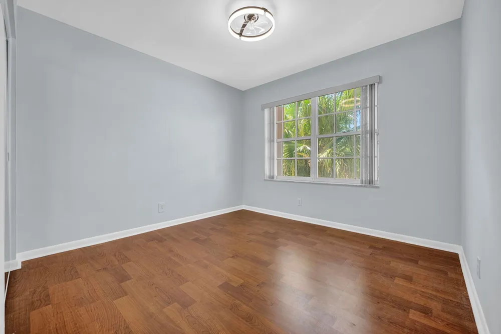 10820 BUTTONWOOD LAKE DRIVE Boca Raton, FL 33498