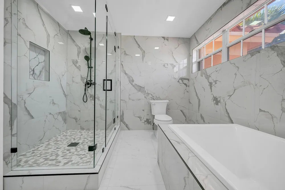 10820 BUTTONWOOD LAKE DRIVE Boca Raton, FL 33498