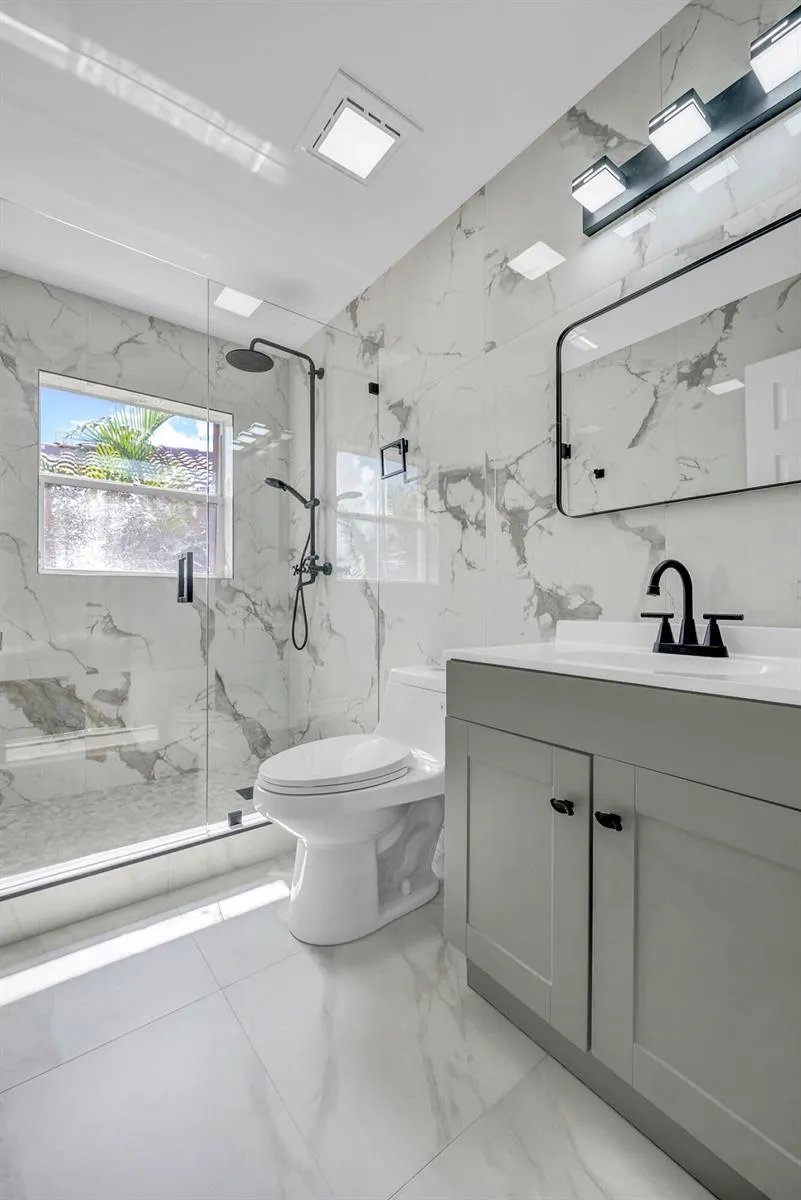 10820 BUTTONWOOD LAKE DRIVE Boca Raton, FL 33498