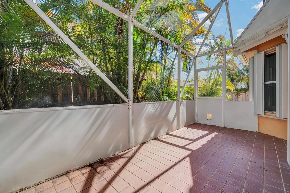 10820 BUTTONWOOD LAKE DRIVE Boca Raton, FL 33498