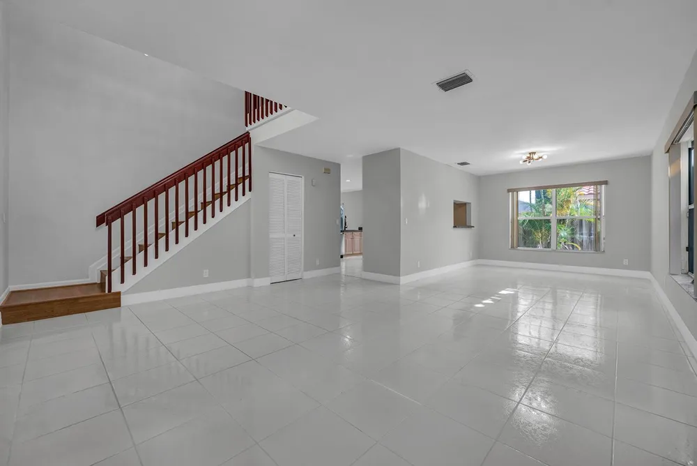 10820 BUTTONWOOD LAKE DRIVE Boca Raton, FL 33498