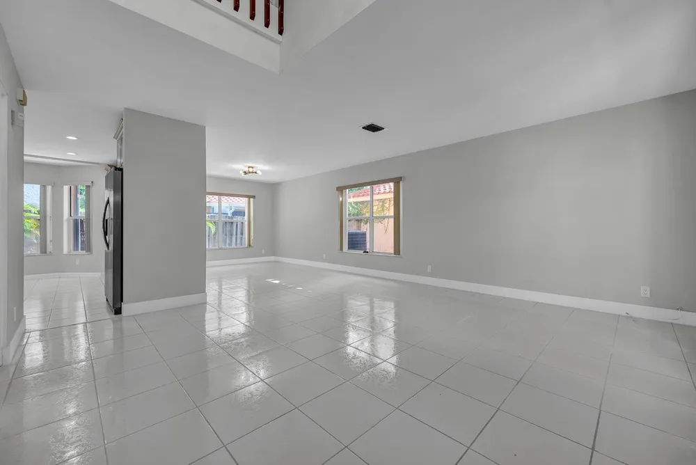 10820 BUTTONWOOD LAKE DRIVE Boca Raton, FL 33498
