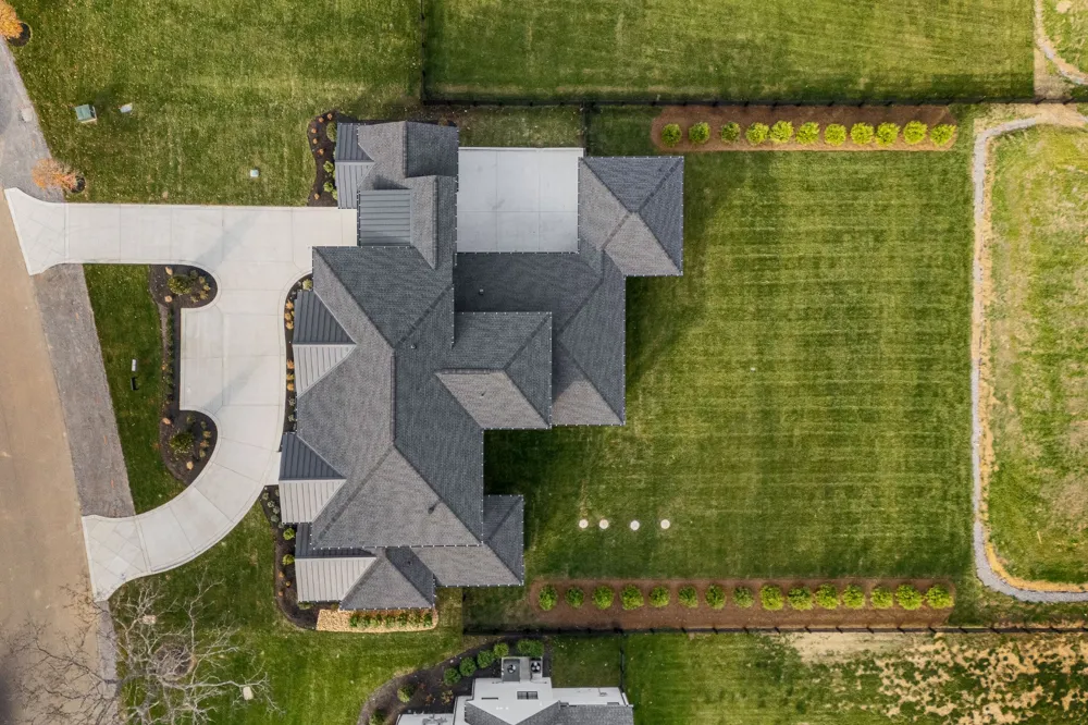 1764 Dean Rd Thompsons Station, TN 37179