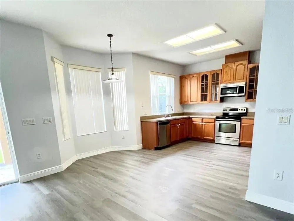 12946 GROVEHURST AVENUE Winter Garden, FL 34787