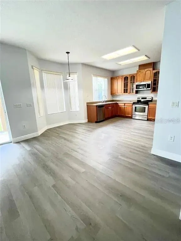 12946 GROVEHURST AVENUE Winter Garden, FL 34787